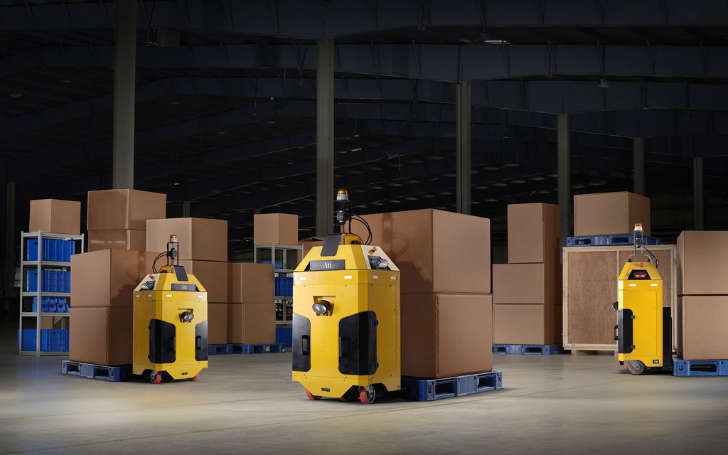 ATI ROBOTICS - Sherpa Pallet Mover (AMR), incluye batería, estación de carga y tablet Android